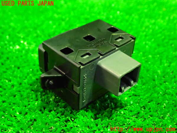 1UPJ-9231196311]レジェンド ハイブリッド(KC2)スイッチ6（シートヒーター） 中古_3