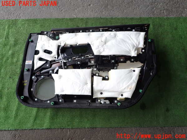 1UPJ-9231191264]レジェンド ハイブリッド(KC2)左前ドア内張り 中古_5