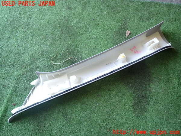 1UPJ-9231197655]レジェンド ハイブリッド(KC2)右フロントピラートリム 中古_4