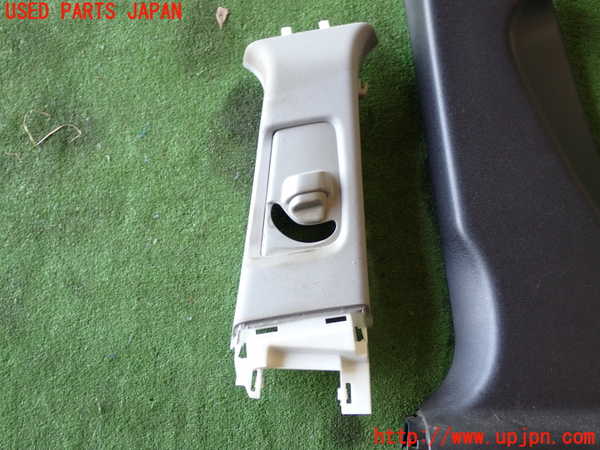 1UPJ-9231197670]レジェンド ハイブリッド(KC2)左センターピラートリム 中古_2