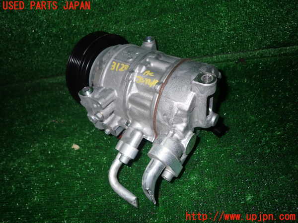 1UPJ-9231206025]VW ゴルフ ヴァリアント(CDDXDV)エアコンコンプレッサー 中古_4