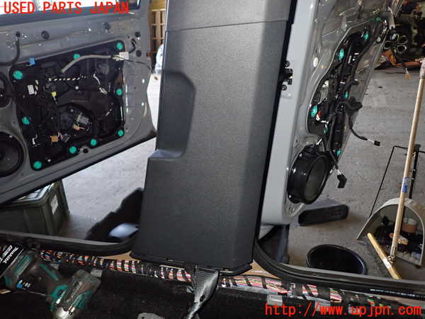 1UPJ-9231207665]VW ゴルフ ヴァリアント(CDDXDV)右センターピラートリム 中古_3