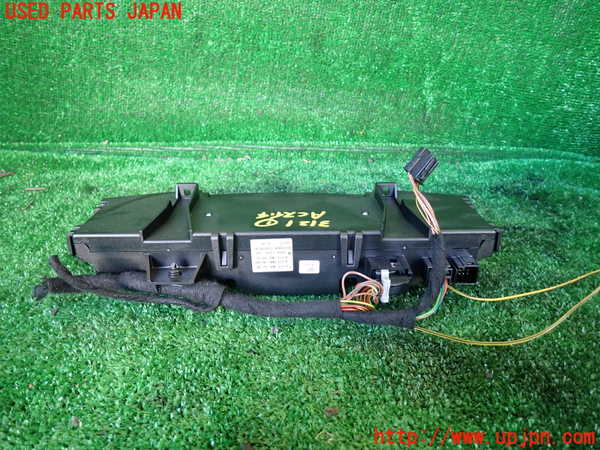 1UPJ-9231216066]ベンツ S ハイブリッド W221(221095)エアコンスイッチ1 中古_3