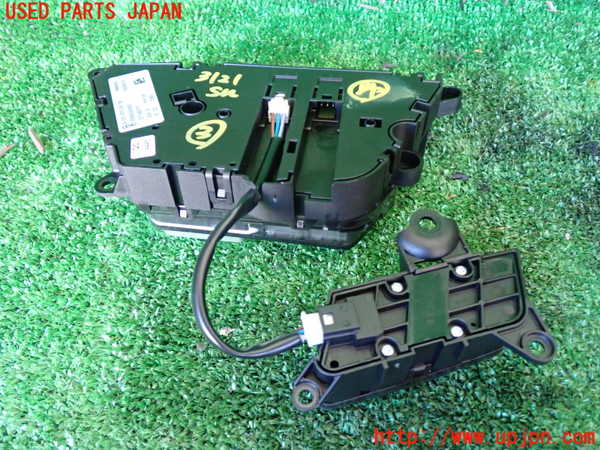 1UPJ-9231216308]ベンツ S ハイブリッド W221(221095)スイッチ3(シート) 中古_2