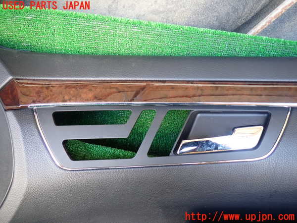 1UPJ-9231211234]ベンツ S ハイブリッド W221(221095)右前ドア内張り 中古_2