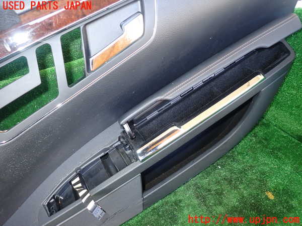 1UPJ-9231211234]ベンツ S ハイブリッド W221(221095)右前ドア内張り 中古_3
