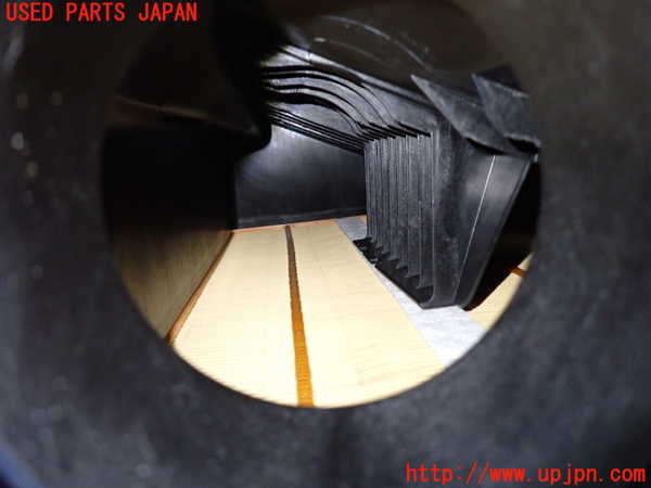 1UPJ-9231222560]ベンツ V350 W639(639350)エアクリーナーボックス 中古_3