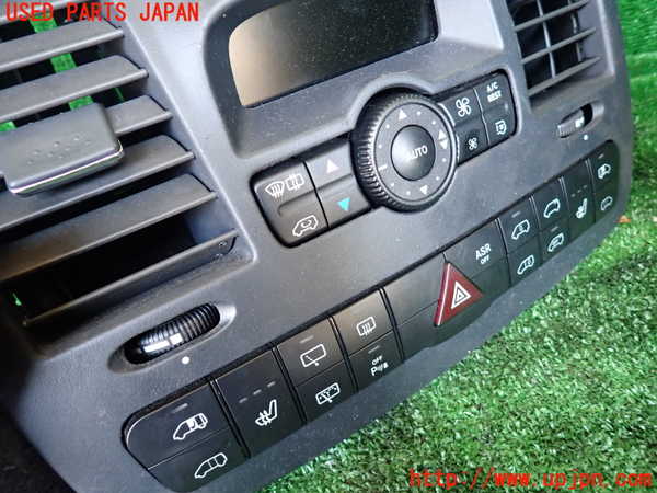 1UPJ-9231226066]ベンツ V350 W639(639350)エアコンスイッチ1 中古_2