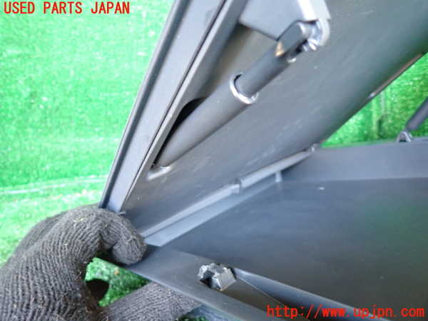 1UPJ-9231227841]ベンツ V350 W639(639350)小物入れ1 中古_3