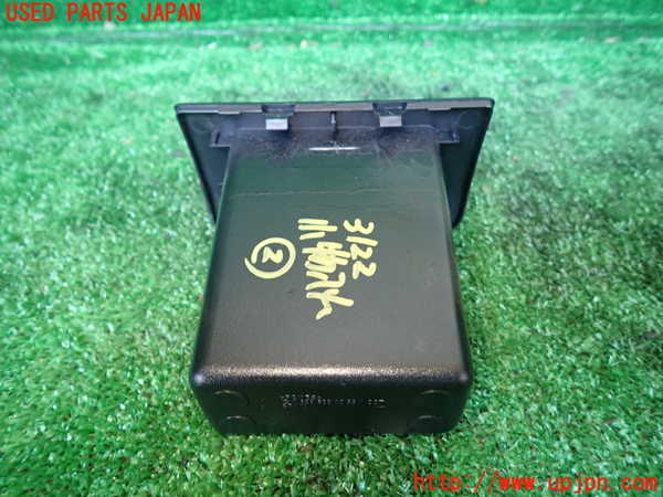 1UPJ-9231227842]ベンツ V350 W639(639350)小物入れ2 中古_2