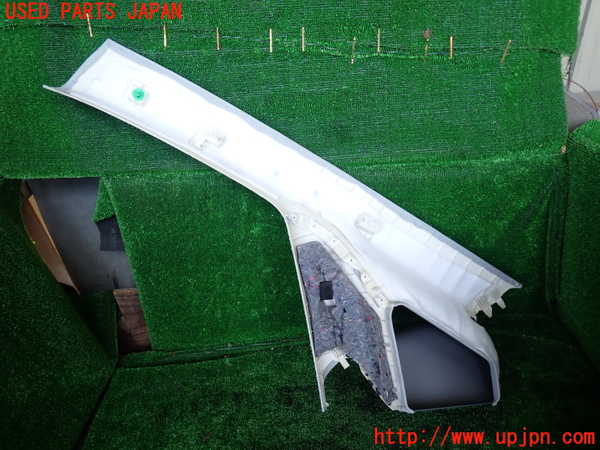 1UPJ-9231227655]ベンツ V350 W639(639350)右フロントピラートリム 中古_2