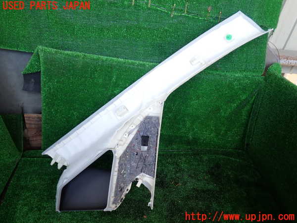 1UPJ-9231227660]ベンツ V350 W639(639350)左フロントピラートリム 中古_2