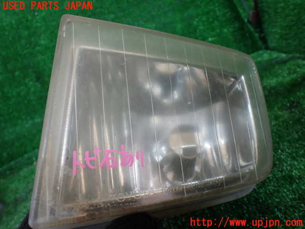 1UPJ-9231231182]ハイエースワゴン100系(KZH100G)左フォグ 中古_2