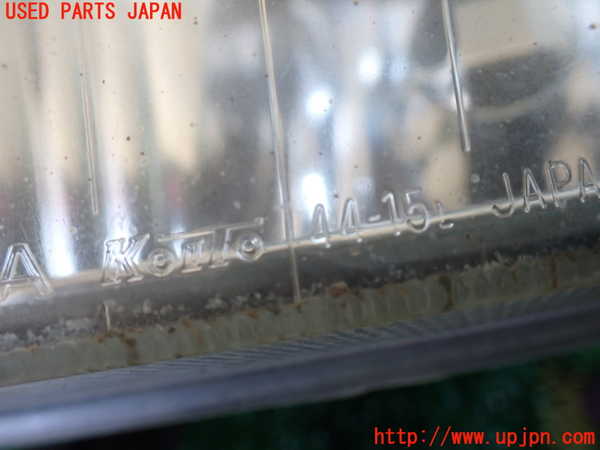 1UPJ-9231231182]ハイエースワゴン100系(KZH100G)左フォグ 中古_4