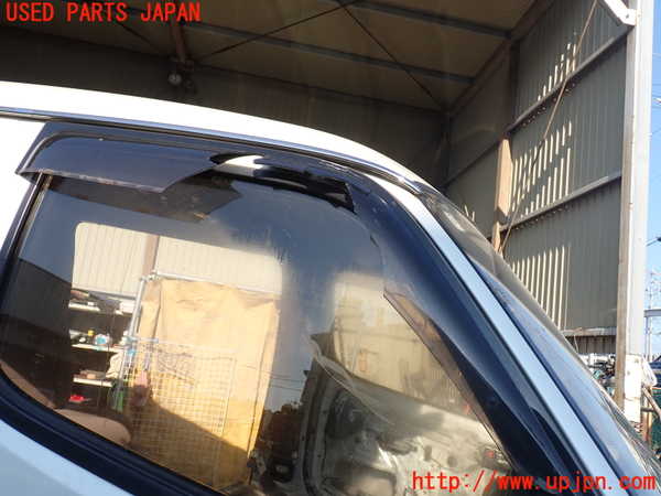 1UPJ-9231231230]ハイエースワゴン100系(KZH100G)右前ドア M2T4 ジャンク部品取り_2