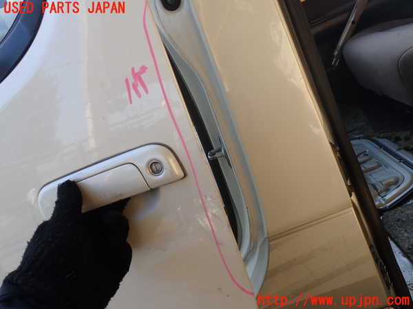 1UPJ-9231231260]ハイエースワゴン100系(KZH100G)左前ドア M2T4 中古_2