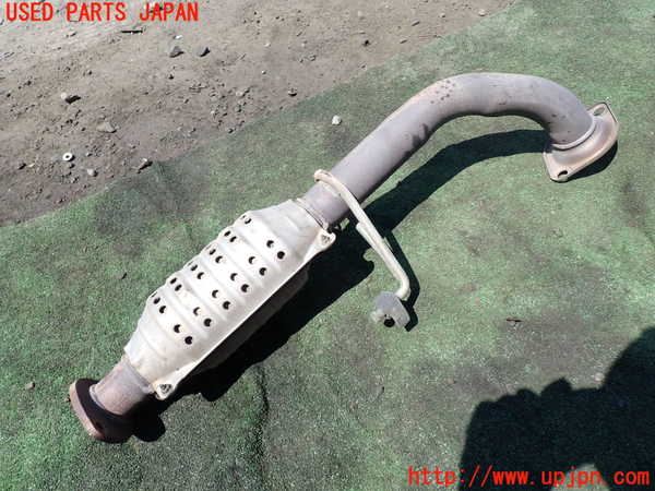 1UPJ-9231232661]ハイエースワゴン100系(KZH100G)触媒1 中古_2