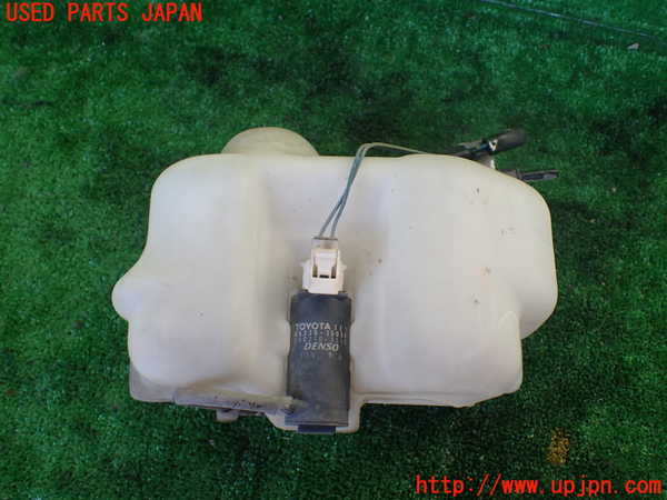 1UPJ-9231236791]ハイエースワゴン100系(KZH100G)ウォッシャータンク1 中古_3