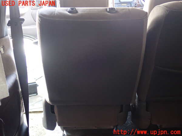 1UPJ-9231237175]ハイエースワゴン100系(KZH100G)左2列目シート 中古_5