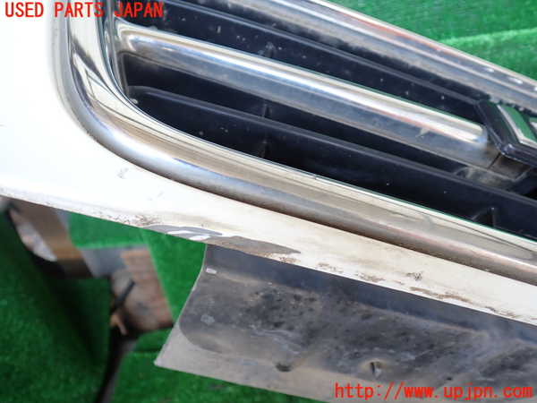 1UPJ-9231241050]ビッグホーン(UBS73GW)ラジエターグリル 中古_2