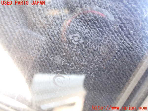 1UPJ-9231241230]ビッグホーン(UBS73GW)右前ドア M284 中古_5