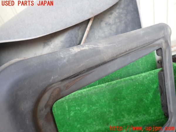 1UPJ-9231242160]ビッグホーン(UBS73GW)エンジンアッパーカバー 中古_2