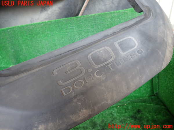 1UPJ-9231242160]ビッグホーン(UBS73GW)エンジンアッパーカバー 中古_3