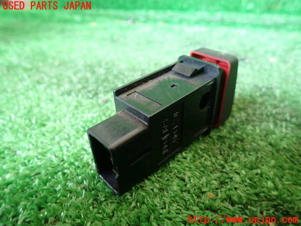 1UPJ-9231246290]ビッグホーン(UBS73GW)ハザードスイッチ 中古_2