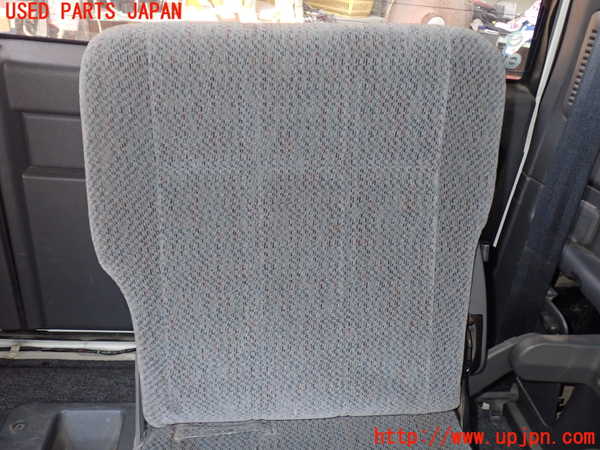 1UPJ-9231247265]ビッグホーン(UBS73GW)左3列目シート 中古_2