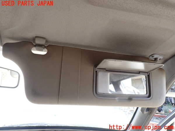 1UPJ-9231247625]ビッグホーン(UBS73GW)室内サンバイザー右側 中古_3