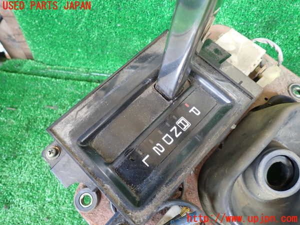 1UPJ-9231247555]ビッグホーン(UBS73GW)ATシフトレバー 中古_2