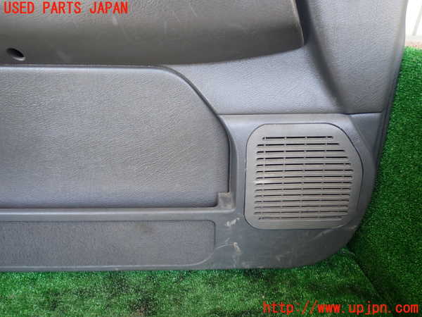 1UPJ-9231241264]ビッグホーン(UBS73GW)左前ドア内張り 中古_3