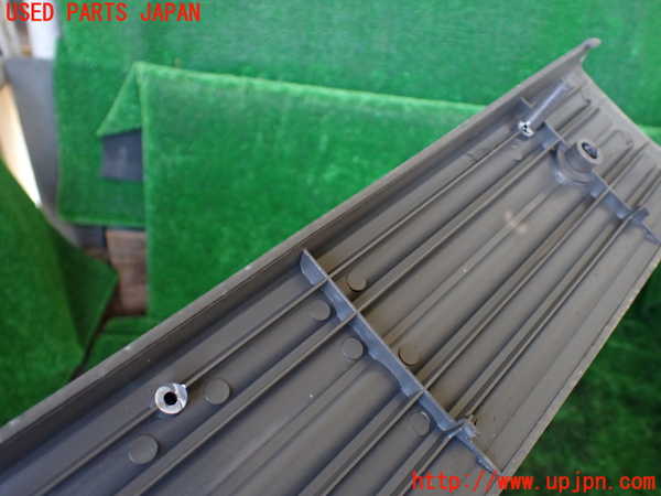 1UPJ-9231247771]ビッグホーン(UBS73GW)ラゲッジトレイ1 中古_3