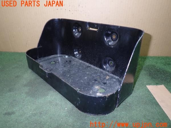 3UPJ=9231250013]三菱ジープ(J58)純正 ジェリ缶ホルダー タンクブラケット 中古_2