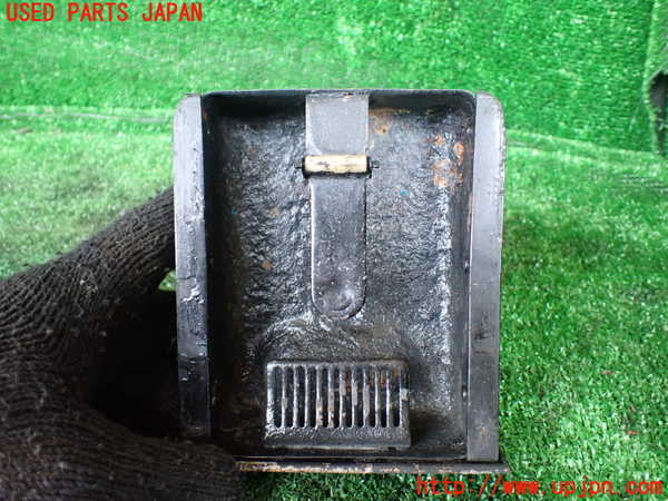 1UPJ-9231257821]三菱ジープ(J58)灰皿1 中古_2