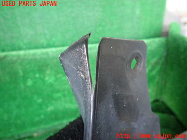 1UPJ-9231261450]ジープ・グランドチェロキー(WK36T)右フロントマッドガード(泥除け) 中古_2