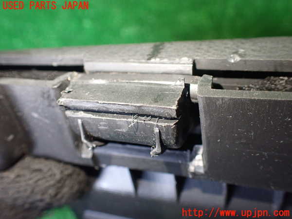 1UPJ-9231267516]ジープ・グランドチェロキー(WK36T)グローブボックス1 中古_5