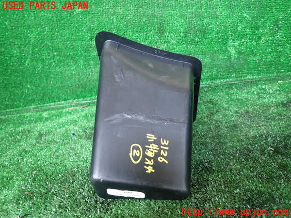 1UPJ-9231267842]ジープ・グランドチェロキー(WK36T)小物入れ2 中古_2