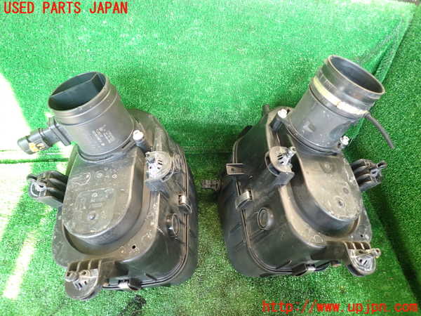 1UPJ-9231272560]マセラティ・クアトロポルテ(MQP30A)エアクリーナーボックス 中古_2