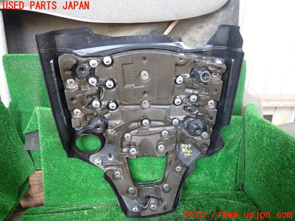 1UPJ-9231272160]マセラティ・クアトロポルテ(MQP30A)エンジンアッパーカバー 中古_3