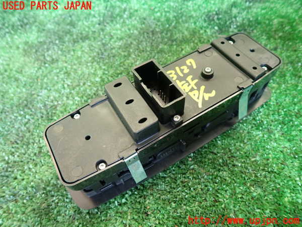 1UPJ-9231276245]マセラティ・クアトロポルテ(MQP30A)左前パワーウィンドウスイッチ 中古_2