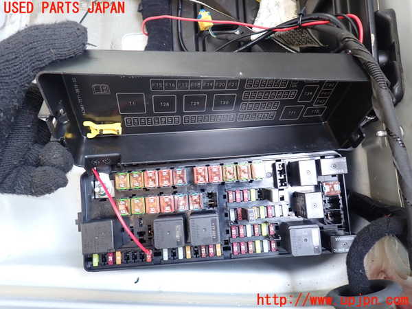 1UPJ-9231276742]マセラティ・クアトロポルテ(MQP30A)ヒューズボックス2 中古_2