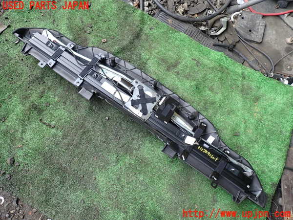 1UPJ-9231277790]マセラティ・クアトロポルテ(MQP30A)リアサンシェード 中古_2