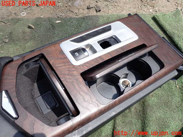 1UPJ-9231277540]マセラティ・クアトロポルテ(MQP30A)センターコンソール 中古_2