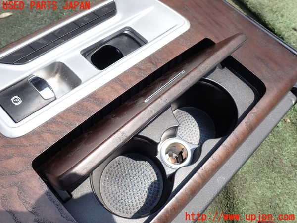 1UPJ-9231277540]マセラティ・クアトロポルテ(MQP30A)センターコンソール 中古_3