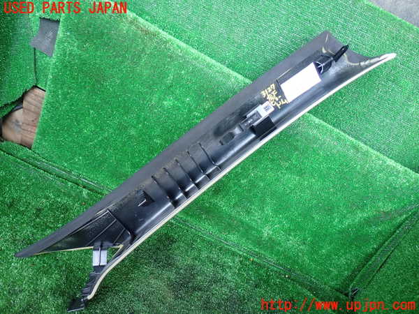 1UPJ-9231277660]マセラティ・クアトロポルテ(MQP30A)左フロントピラートリム 中古_2