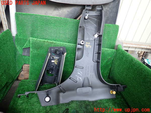1UPJ-9231277670]マセラティ・クアトロポルテ(MQP30A)左センターピラートリム 中古_2