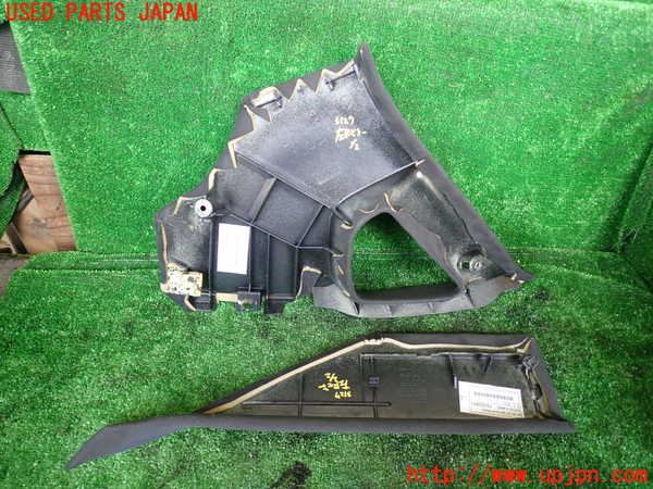 1UPJ-9231277680]マセラティ・クアトロポルテ(MQP30A)左リアピラートリム 中古_2