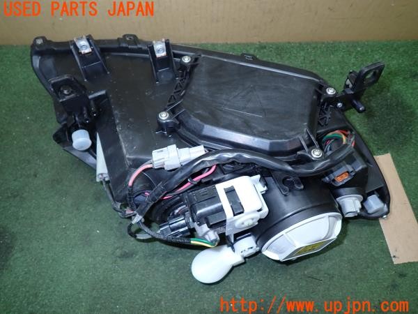 3UPJ=9231280050]RX-8(SE3P)前期 ロータリーエンジン40周年記念車 純正 KOITO 100-61014 左ヘッドライト セミグロスメッキランプベゼル 中古_4