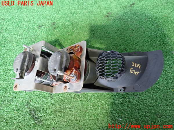 2UPJ-9231291182]ポルシェ・カイエン ターボ(9PAM4851A)左フォグ 中古_3